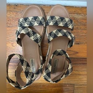 Steve Madden Checkered Black and Tan Sandals
